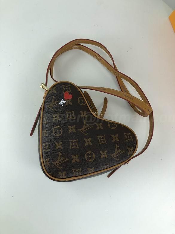 Louis Vuitton Handbags 140